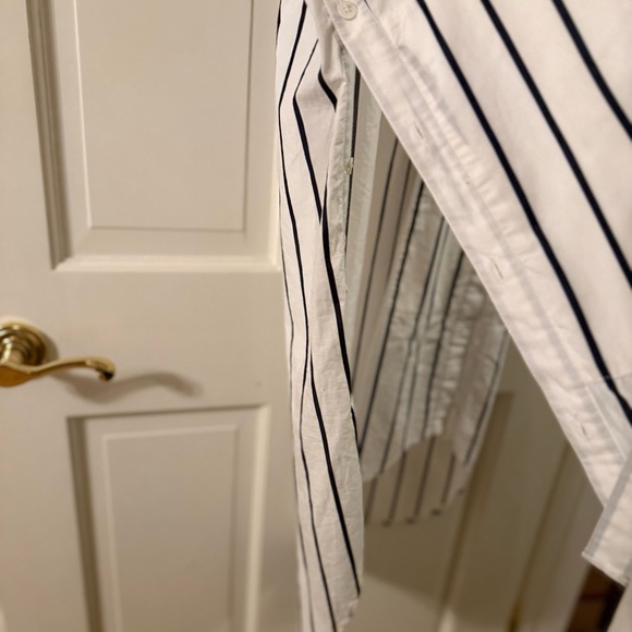 Joy JOIE
Sephira Striped Shirt Dress
NWT Striped Shirt Dress - Picture 9 of 11